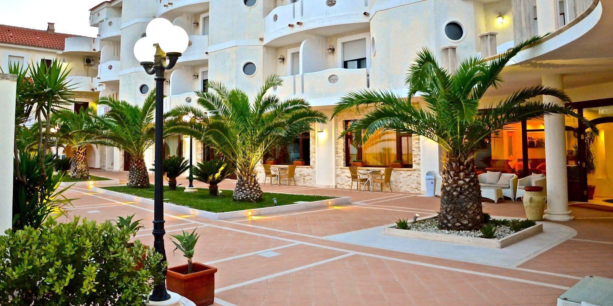 Cirò Marina Hotel Residence Il Gabbiano المظهر الخارجي الصورة